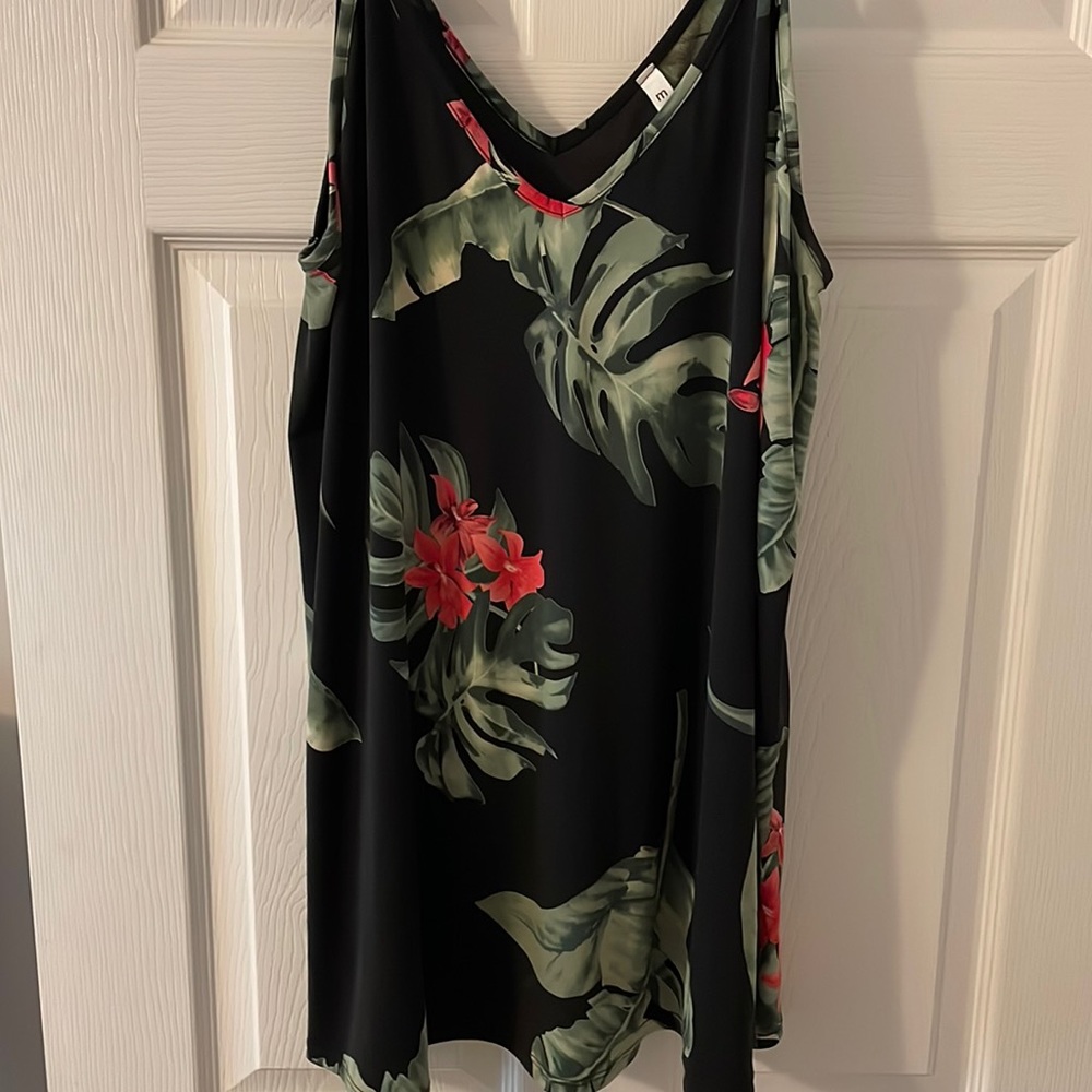 Floral tank